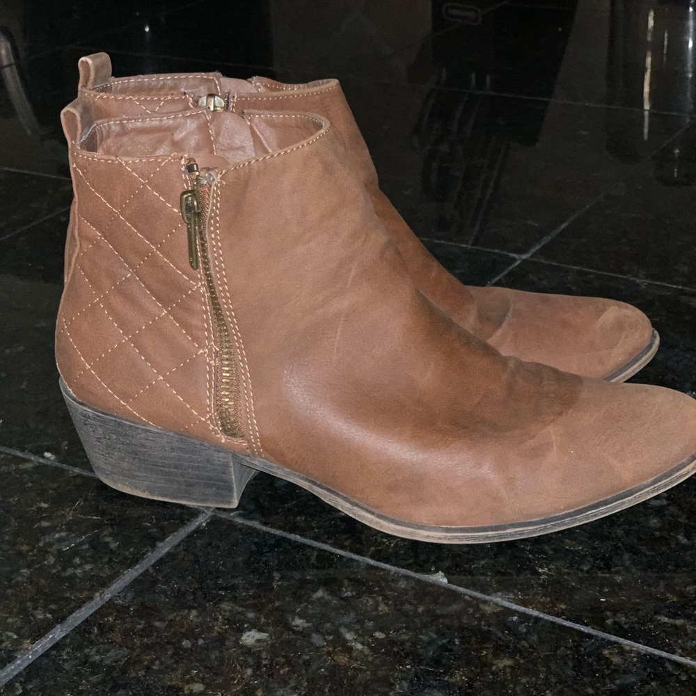 ☀️CLEARANCE☀️Brown Boots